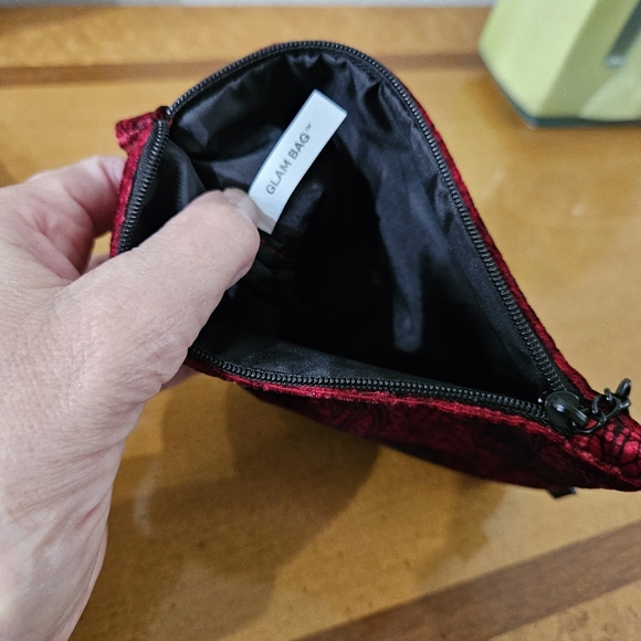 Clinique quickliner for eyes + Ipsy Halloween makeup bag - Picture 7 of 7